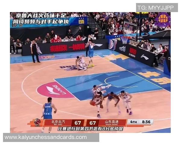 周琦首次现场观赛感受男双比赛魅力轻松3-0胜利乐趣无穷